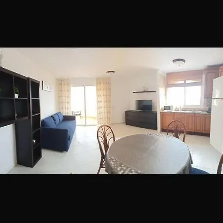 Ocean View En Cristianos לוס כריסטיאנוס